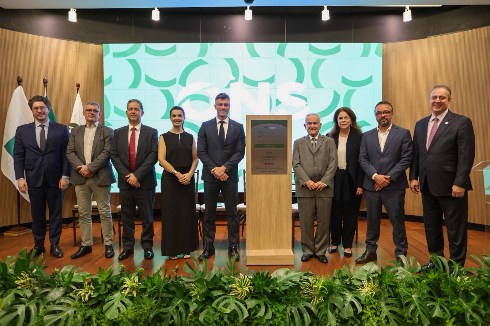 Imagem 3 Autoridades durante a cerimônia de lançamento do Espaço Cultural Mario Santos | Divulgação